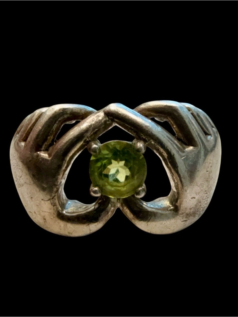 JAI John Hardy 925 Sterling Silver Hands Holding Heart Peridot Ring Size 8, 9.1g